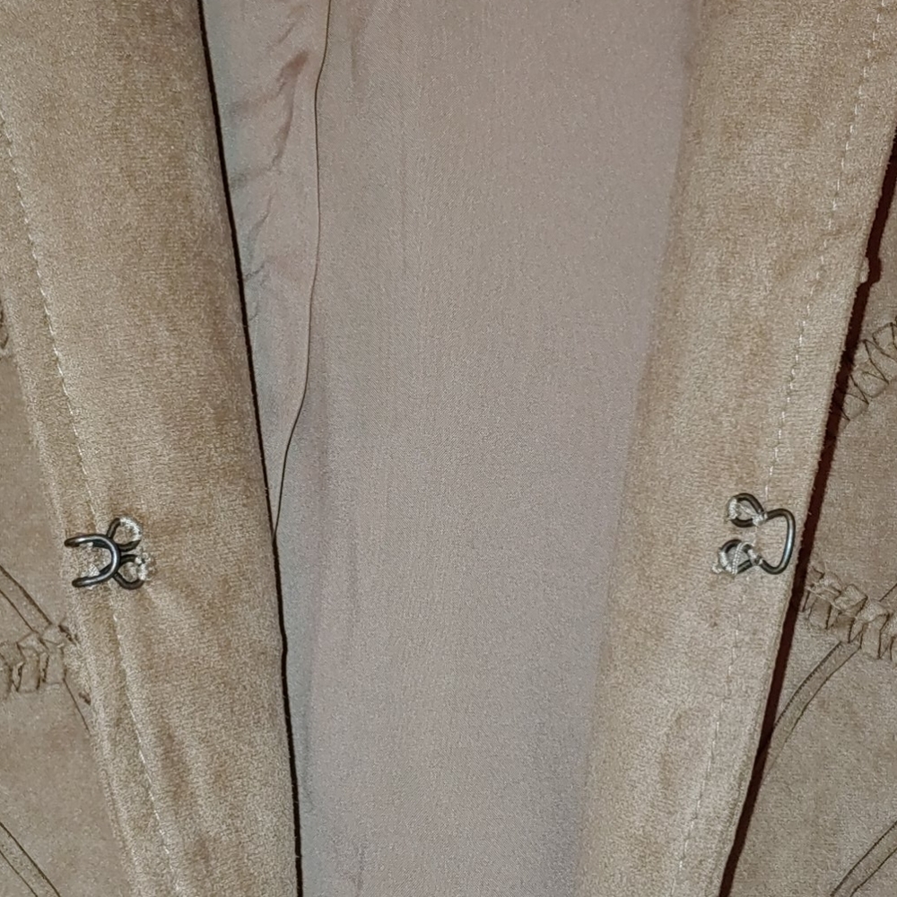 Beautiful Patterned, Suede-Like Jacket. - image 4